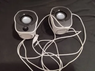 Altavoces Logitech Z120 Compactos