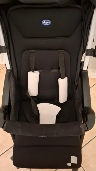 Passeggino Chicco Holalà nero