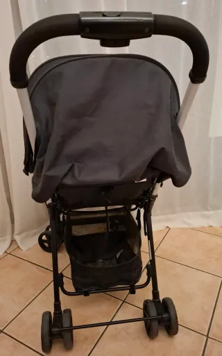 Passeggino Chicco Holalà nero