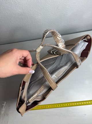 Bolso beige con neceser y correa, 2 en 1