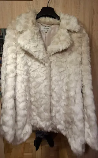 Abrigo pelo blanco roto Formula Joven.Corte Ingles