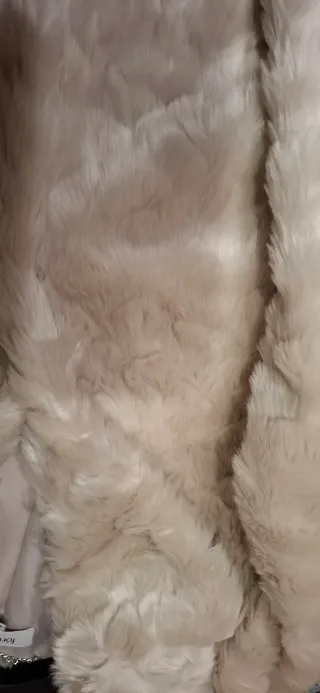 Abrigo pelo blanco roto Formula Joven.Corte Ingles