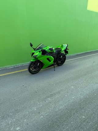 Kawasaki ZX6R