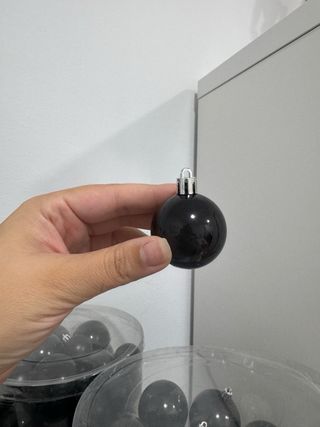 120 Bolas Negras Decoración Navideña