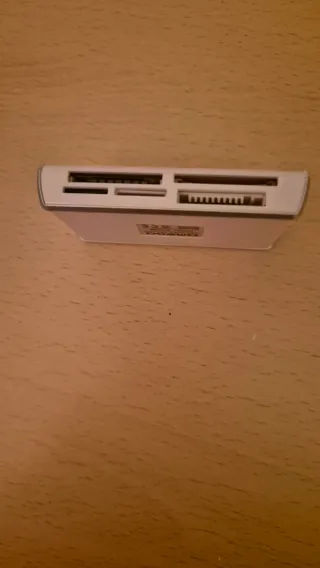 Lector de Tarjetas Omega CF SD XD MS M2