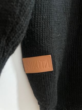 Jersey Nikita Negro/Blanco Talla M