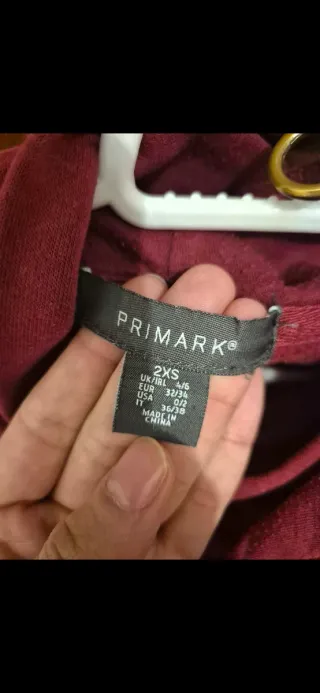 Sudadera roja talla única muy cómoda