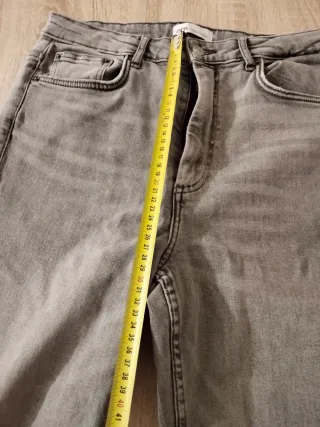 Pantalón Zara Talla 42