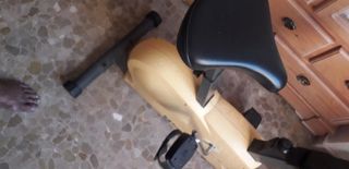 Bicicleta estática para ejercicios en casa