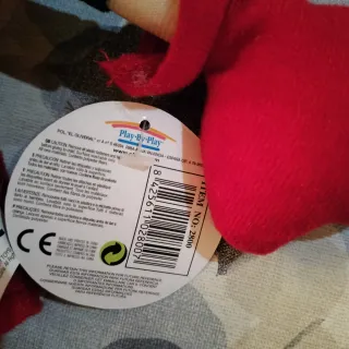 Peluche con etiqueta