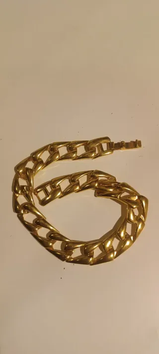 Pulsera chapada en oro con elefantes