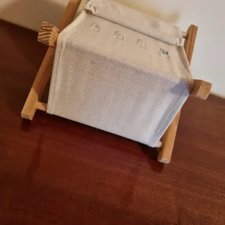 Portaoggetti in legno e tela