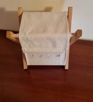 Portaoggetti in legno e tela