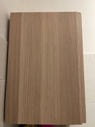 Mobile bagno con specchio, faretti e miscelatore