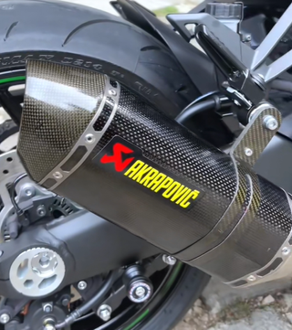 Sistema escape Akrapovic Kawasaki Z1000