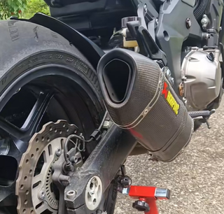 Sistema de escape Akrapovic Kawasaki Z1000