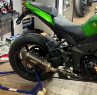 Tubo escape Akrapovic Kawasaki Z1000