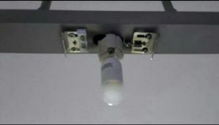 Lámpara de techo moderna gris y blanca