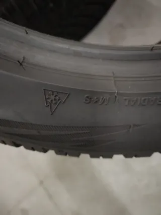 Neumáticos Firestone 215/50R18 92V Invierno