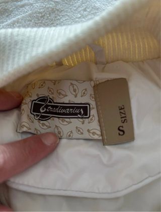 Abrigo acolchado crema