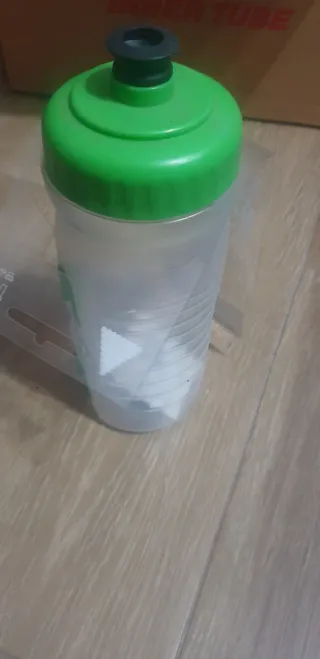 Bote de agua bici 600ml