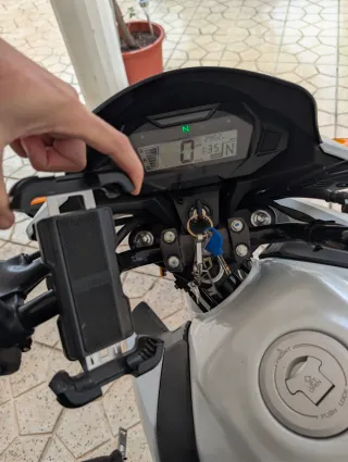 Honda CB 125 F Moto Blanca