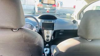 Toyota Yaris 2009 / Automatico / 300km /