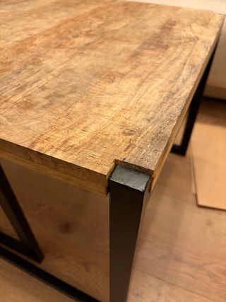 2 mesas auxiliares de salón