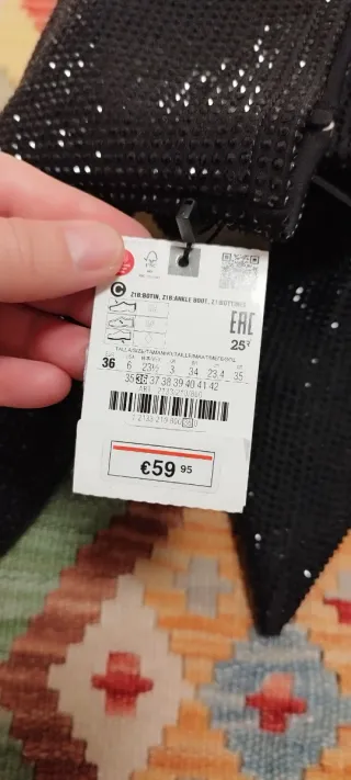 Botín fiesta Zara pedrería negro sin usar