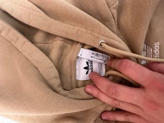 Sudadera Adidas Marrón con Logo