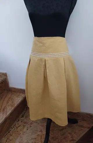 Falda amarilla Talla 40