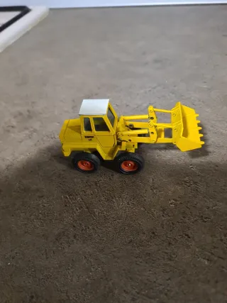 Modellino Kramer 411 Pala Gommata