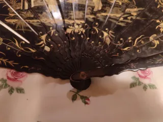 Abanico antiguo decorado S. XIX.