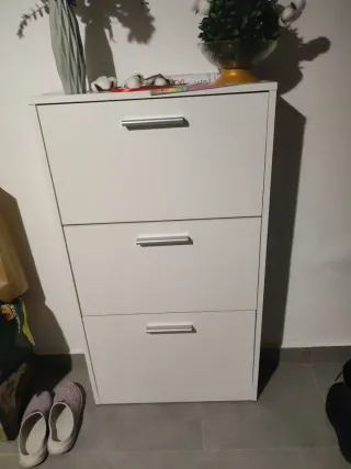 Zapatero blanco de madera