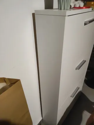 Zapatero blanco de madera