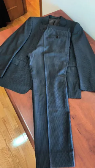 Traje Hugo Boss Gris Rayas Finas