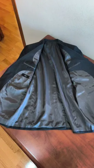 Traje Hugo Boss Gris Rayas Finas