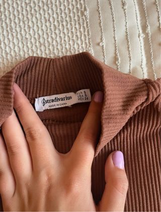 Jersey Stradivarius cuello alto talla S