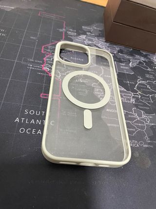 Funda iPhone 15 Pro Transparente MagSafe