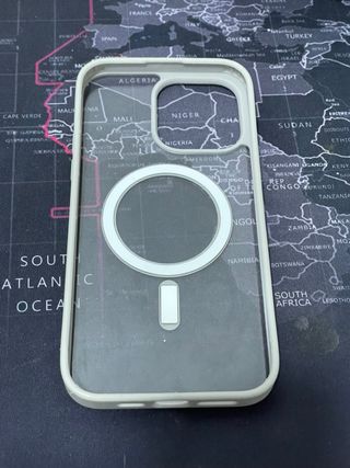 Funda iPhone 15 Pro Transparente MagSafe