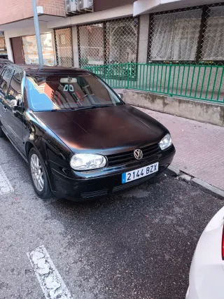 Volkswagen Golf 2000