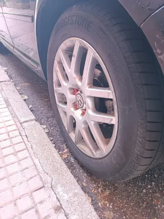 Volkswagen Golf 2000