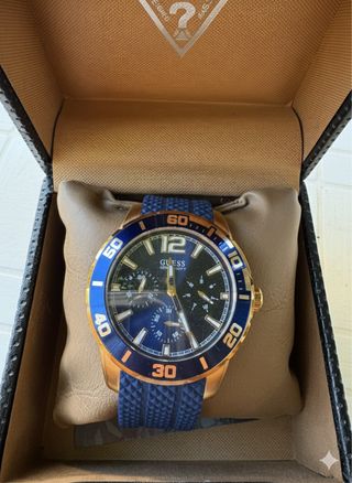 Reloj GUESS Cronógrafo Dorado y Azul