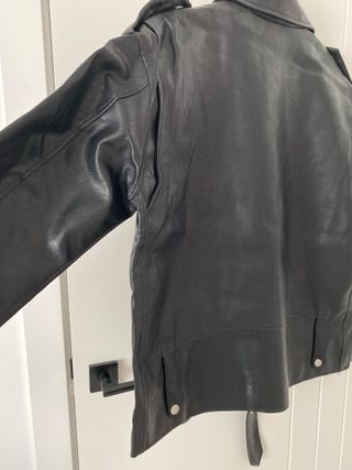 Cazadora Biker Efecto Piel Lefties Negra