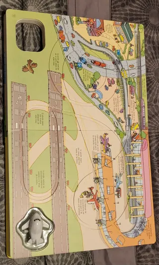 Juega con el libro del avión