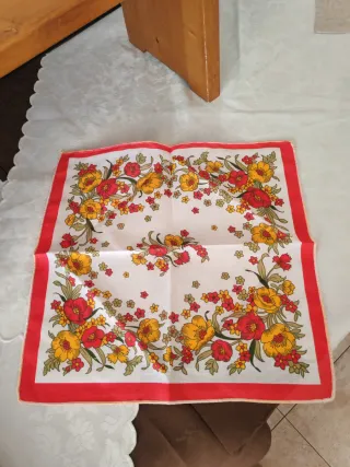 Set Tovaglia 6 Posti e Tovaglioli