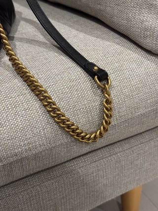 Bolso Gucci Marmont Mediano Negro Dorado