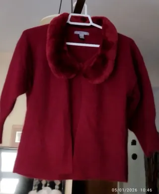 Chaqueta corta punto Mango. Roja Talla M