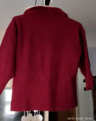 Chaqueta corta punto Mango. Roja Talla M