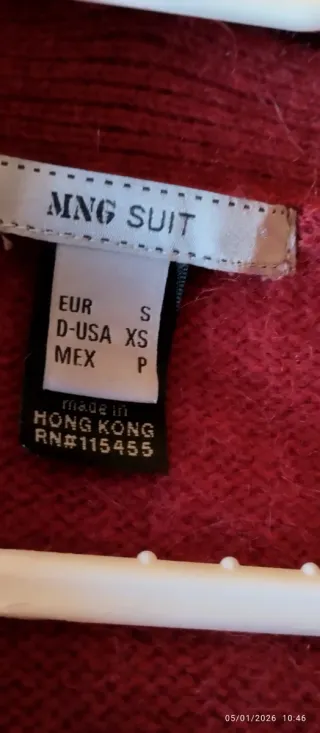 Chaqueta corta punto Mango. Roja Talla M